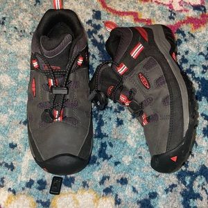 KEEN Boys Targhee Low Hiking Shoes SNEAKERS Big Kid 1019824